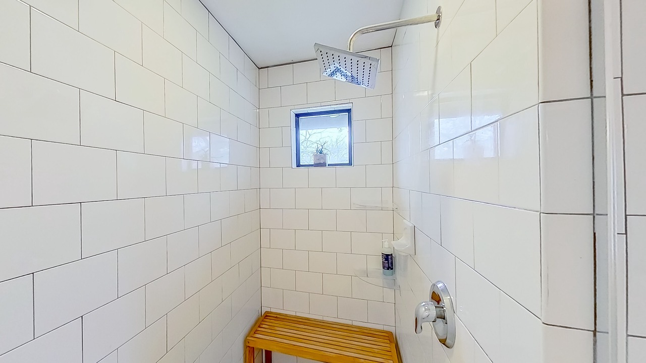 Photo of Bathroom in Chestnut
