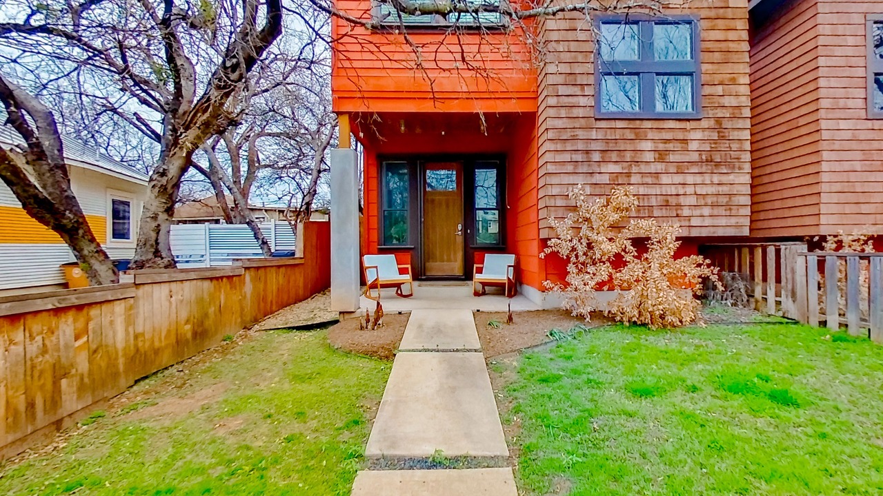 Photo of Outdoor in Chestnut