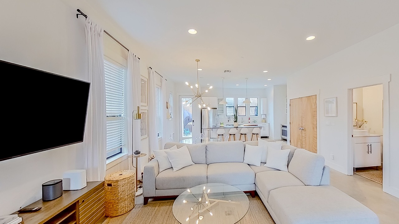 Photo of Livingroom in Chestnut