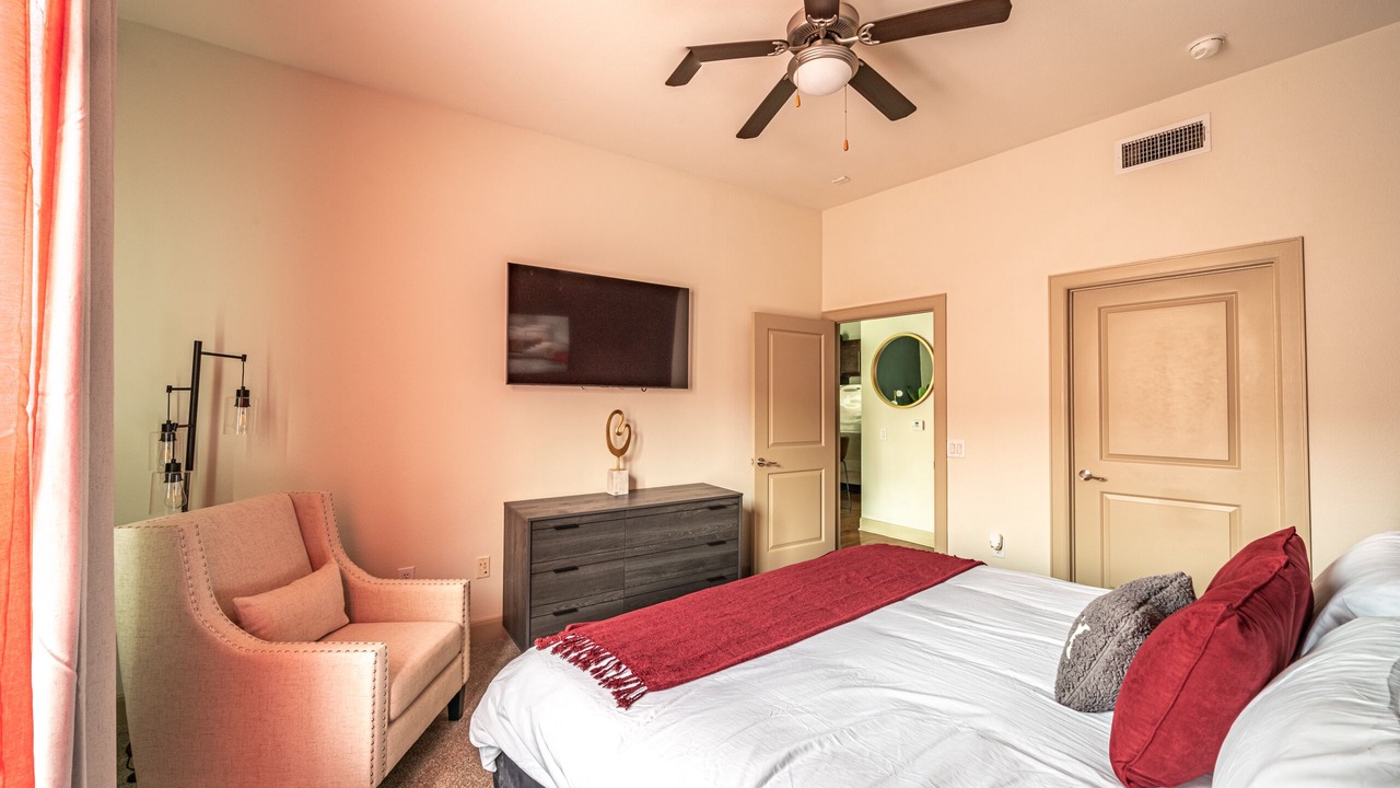 Photo of Bedroom in Astrodome