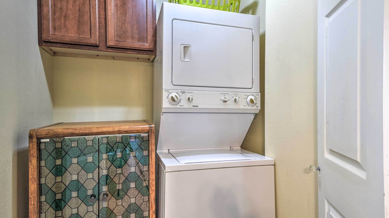 Photo of Bedroom in Ellis County