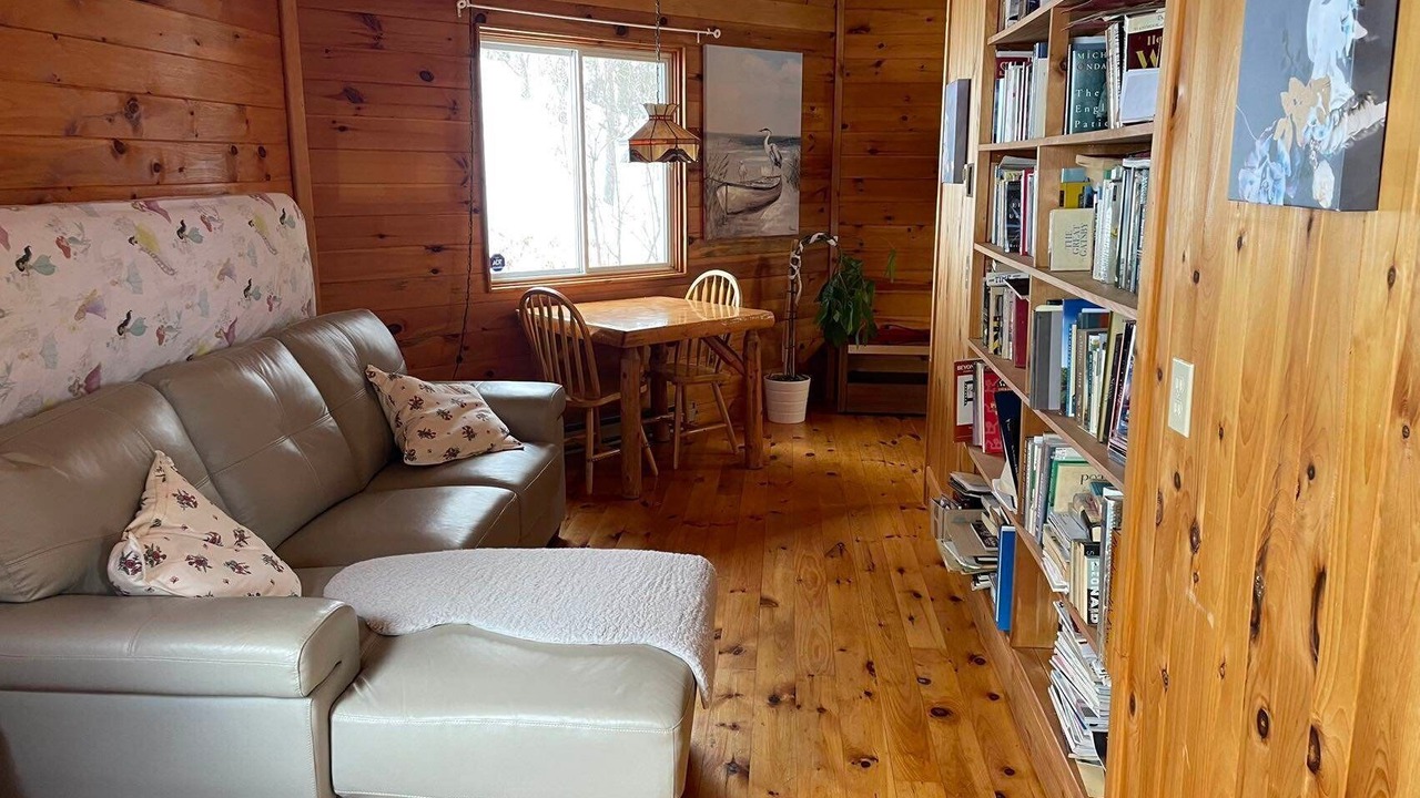 Photo of Livingroom in Rideau Lakes