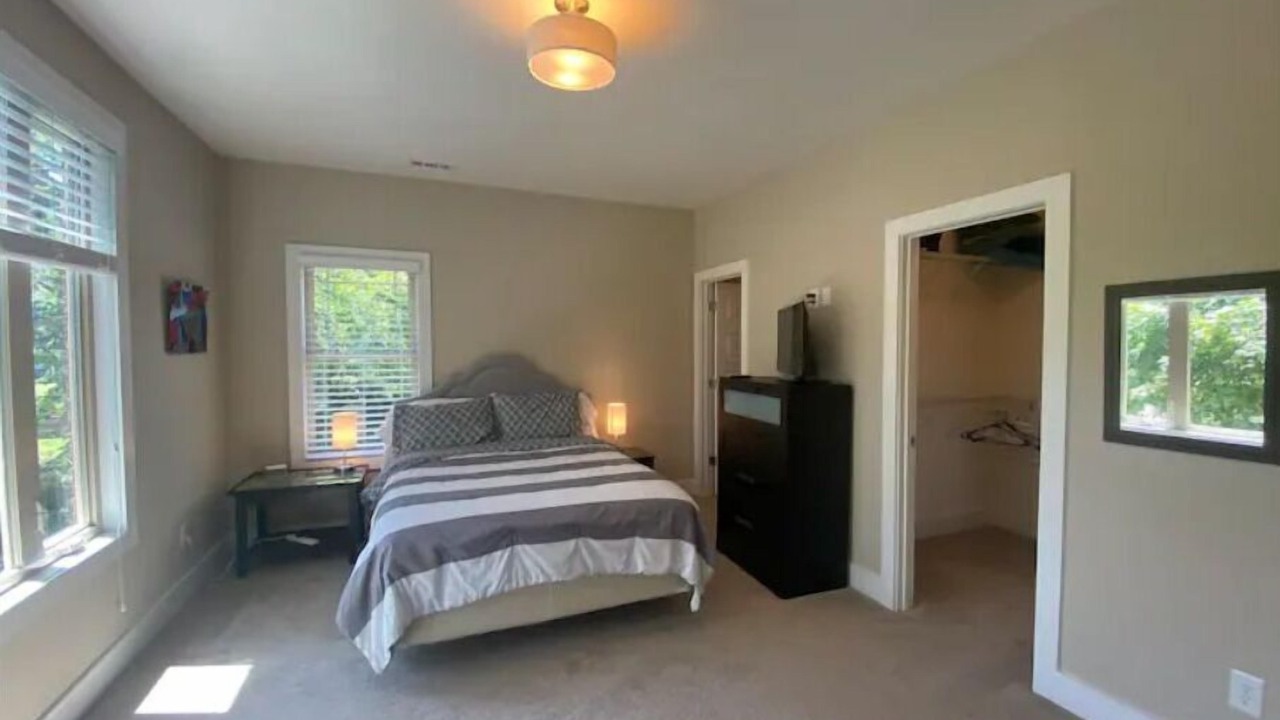 Photo of Bedroom in Lakewood