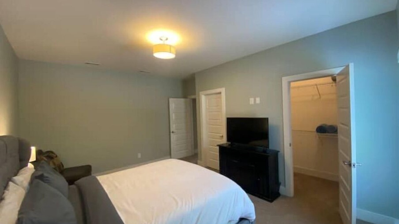 Photo of Bedroom in Lakewood