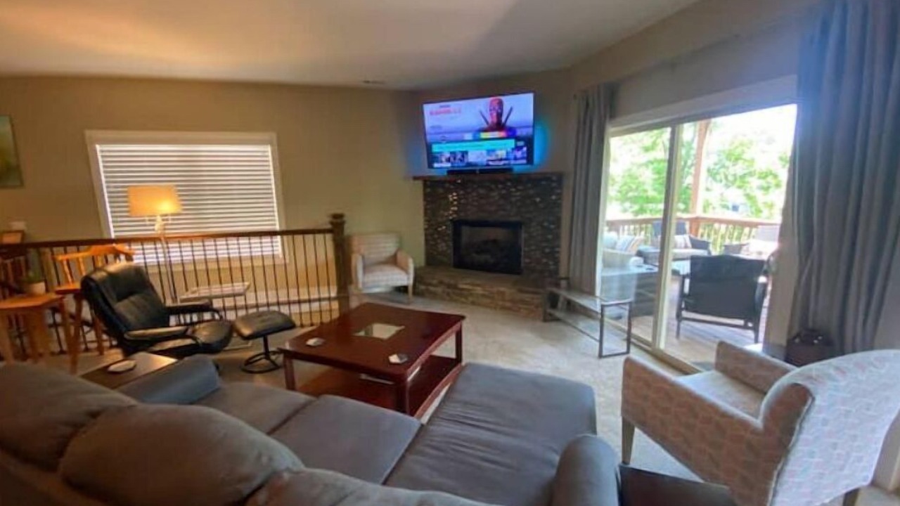 Photo of Livingroom in Lakewood