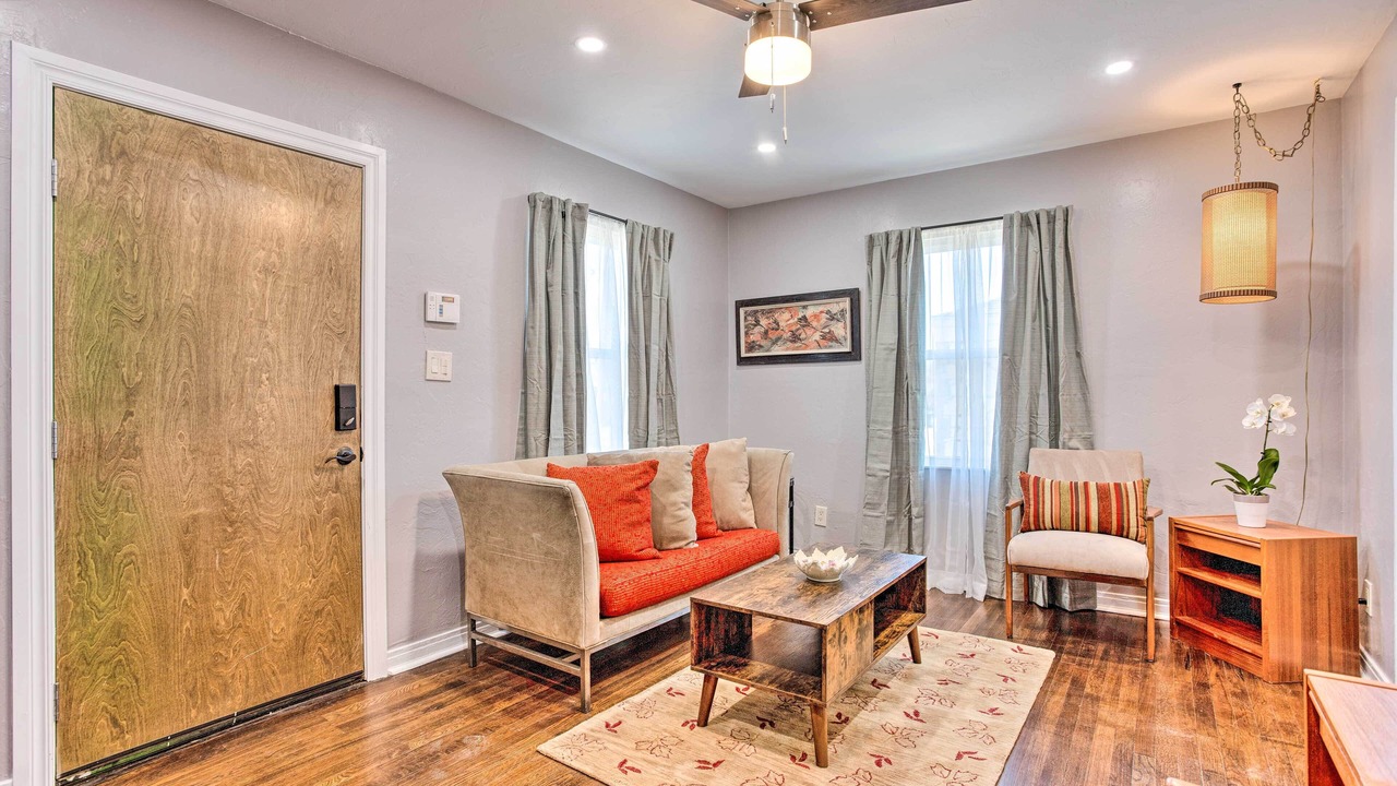 Photo of Livingroom in Central Oklahoma City