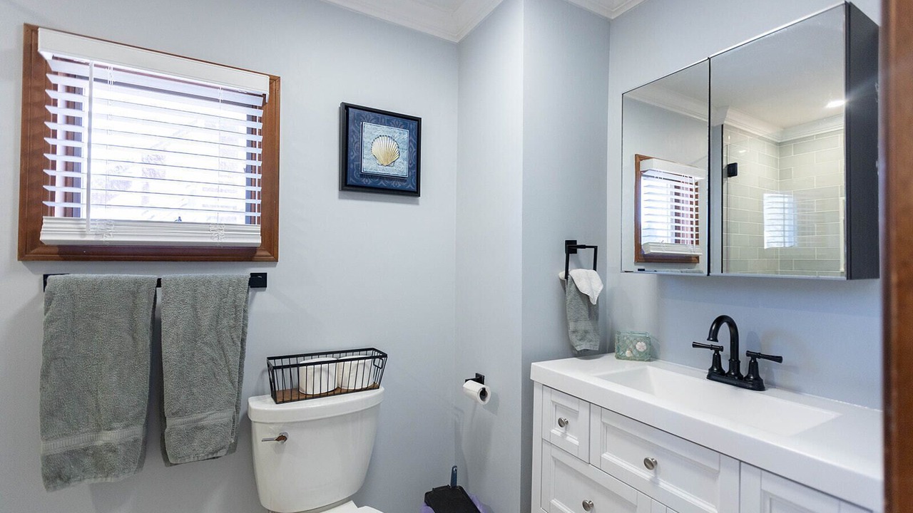 Photo of Bathroom in West Haven