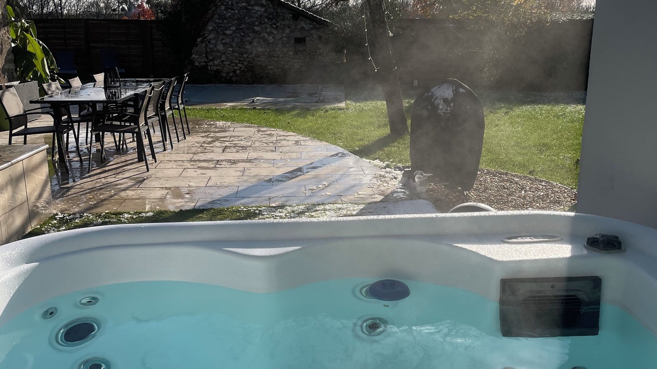 Photo of Outdoor in Lestiou