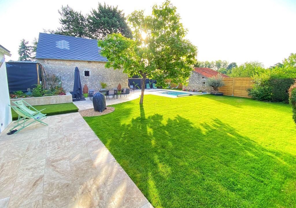 Photo of Outdoor in Lestiou