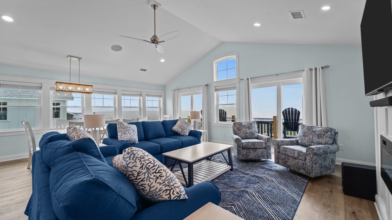 Photo of Livingroom in Avon