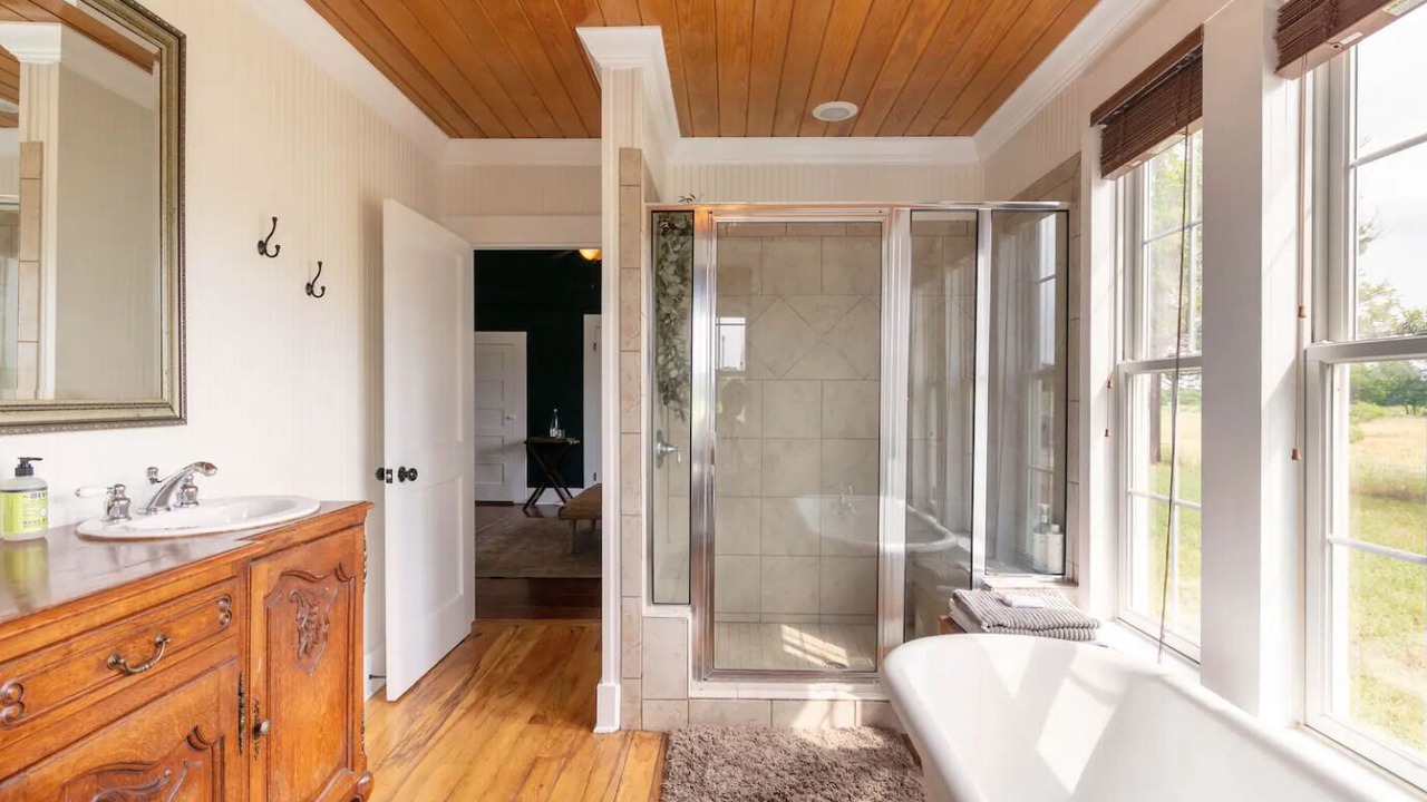 Photo of Bathroom in Red Rock