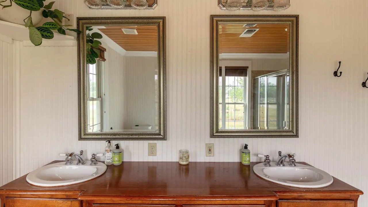 Photo of Bathroom in Red Rock