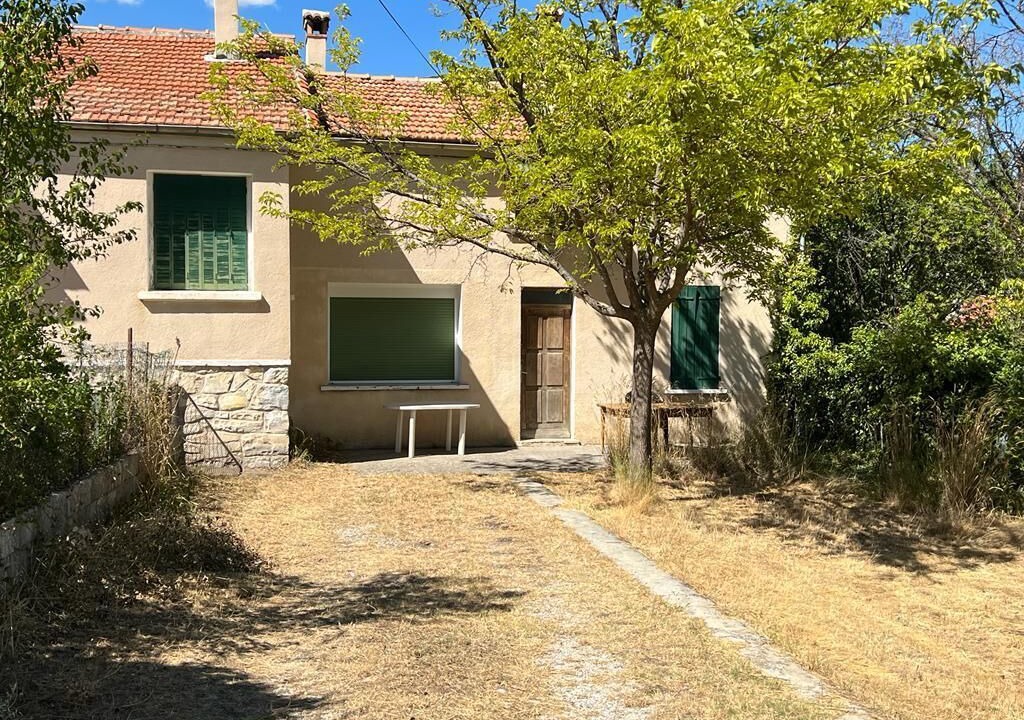Photo of Outdoor in Banon