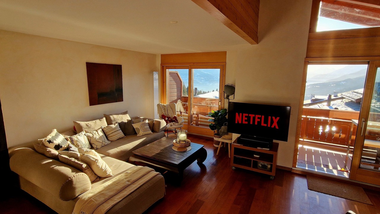 Photo of Livingroom in Lens