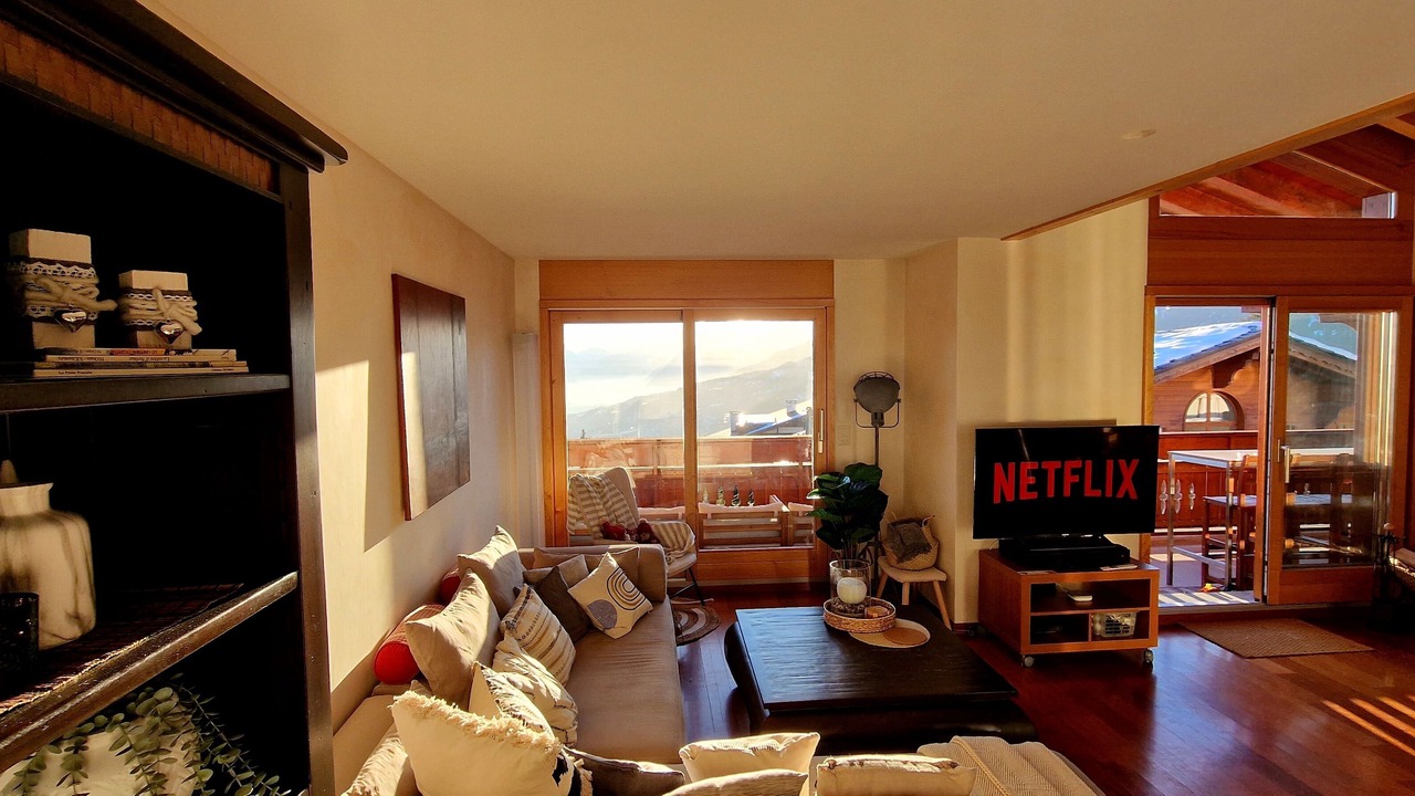Photo of Livingroom in Lens