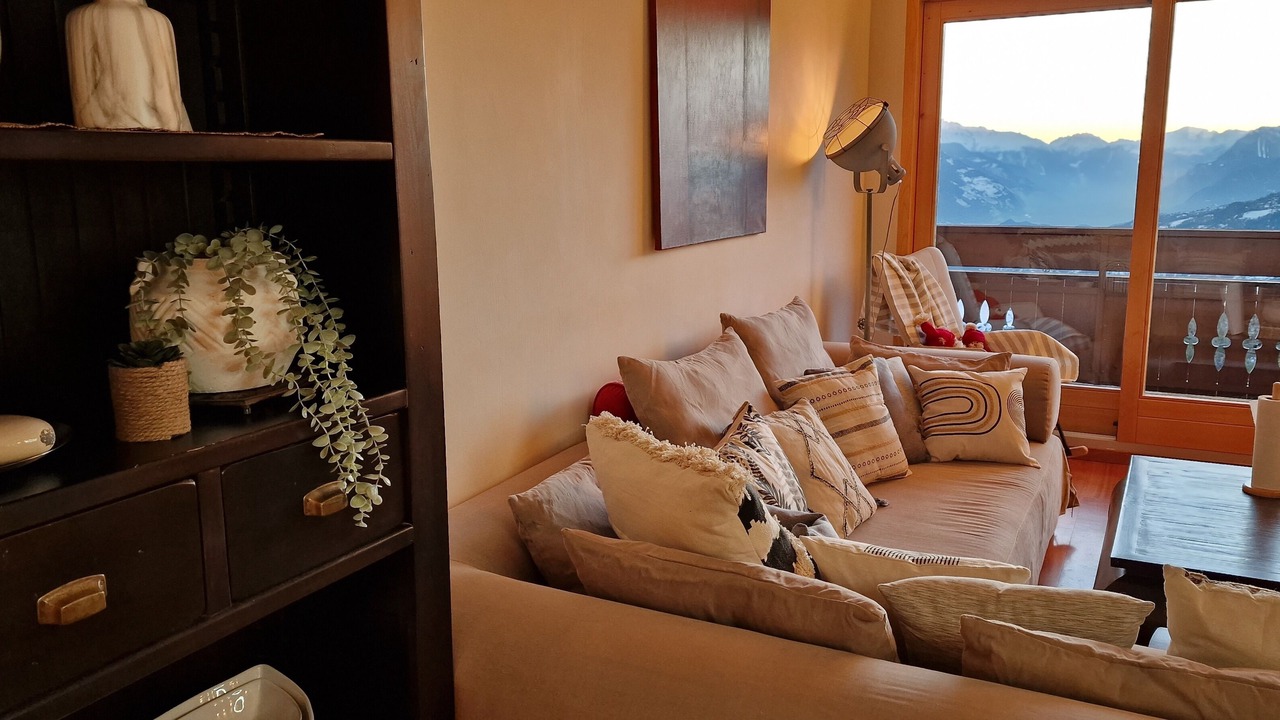Photo of Livingroom in Lens