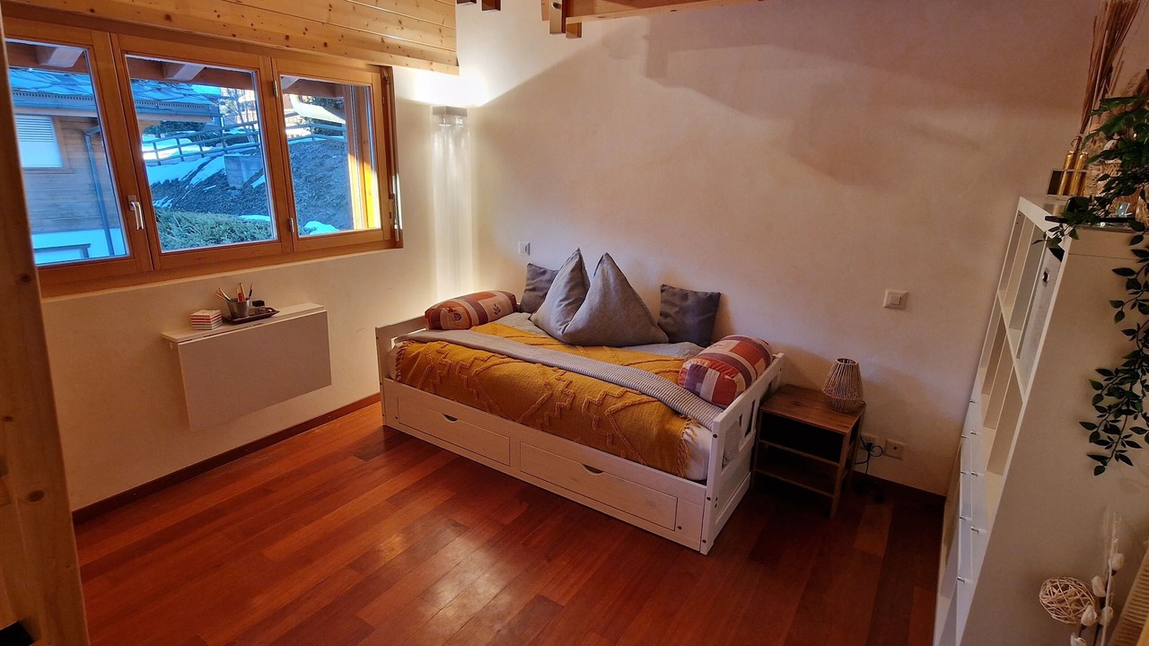 Photo of Bedroom in Lens