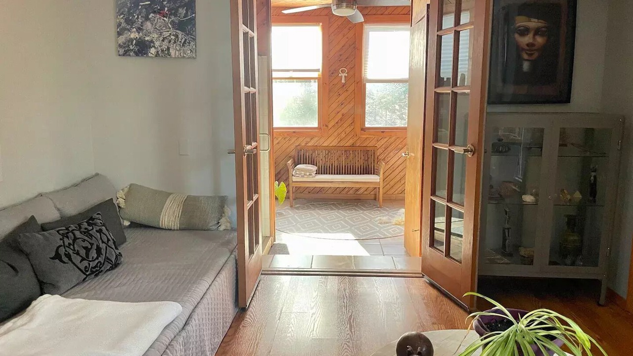 Photo of Livingroom in New Paltz