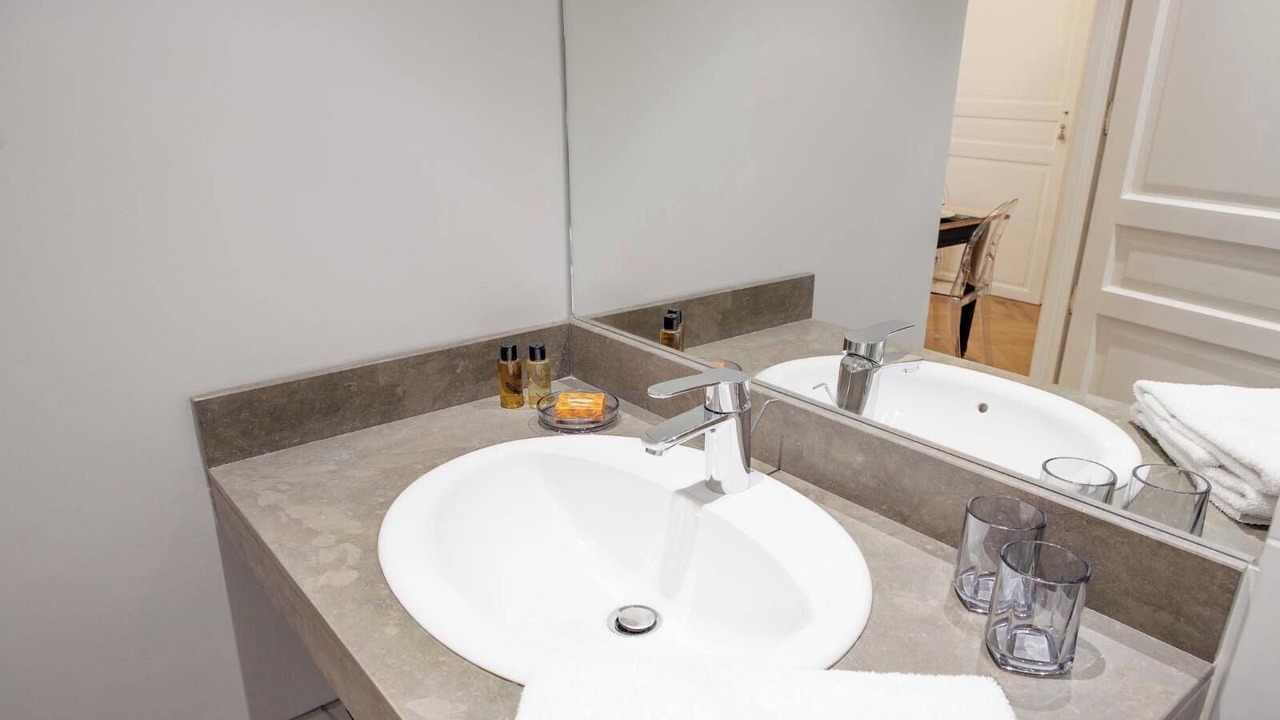 Photo of Bathroom in Saint-Merri