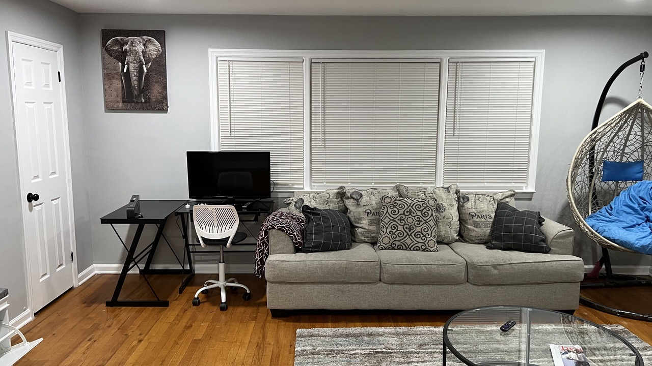 Photo of Livingroom in Irvington