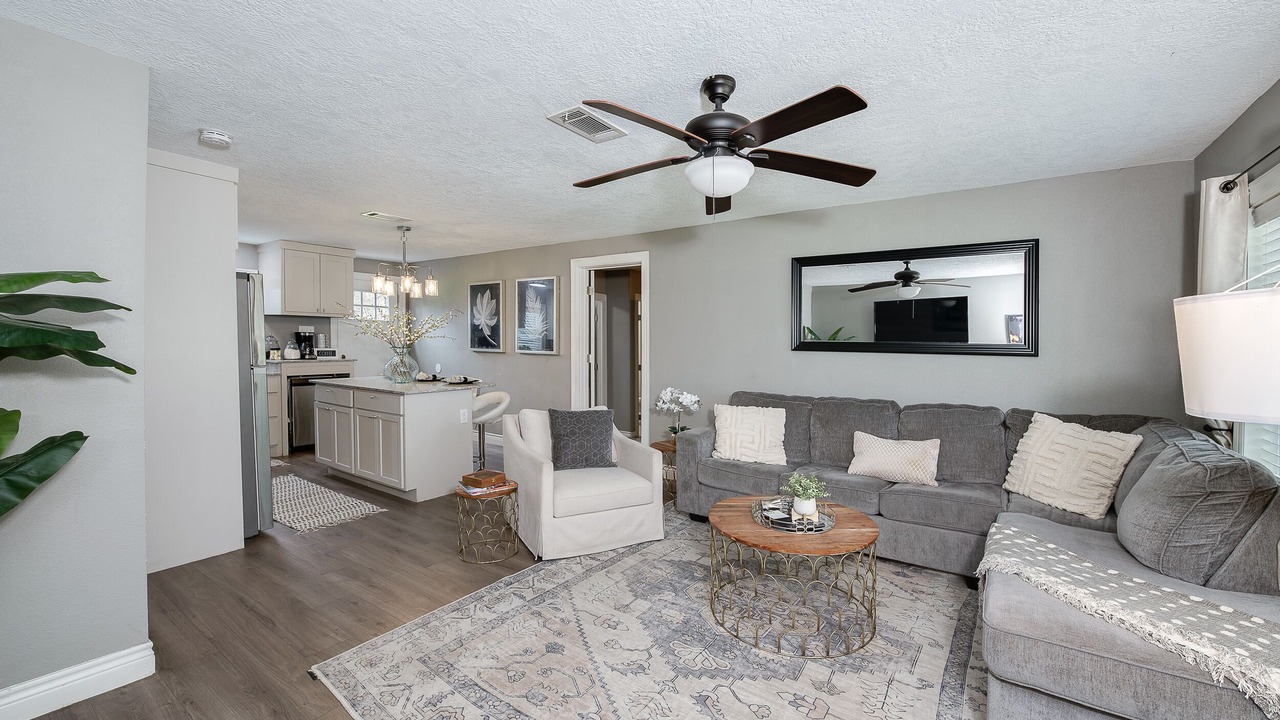 Photo of Livingroom in Bryan