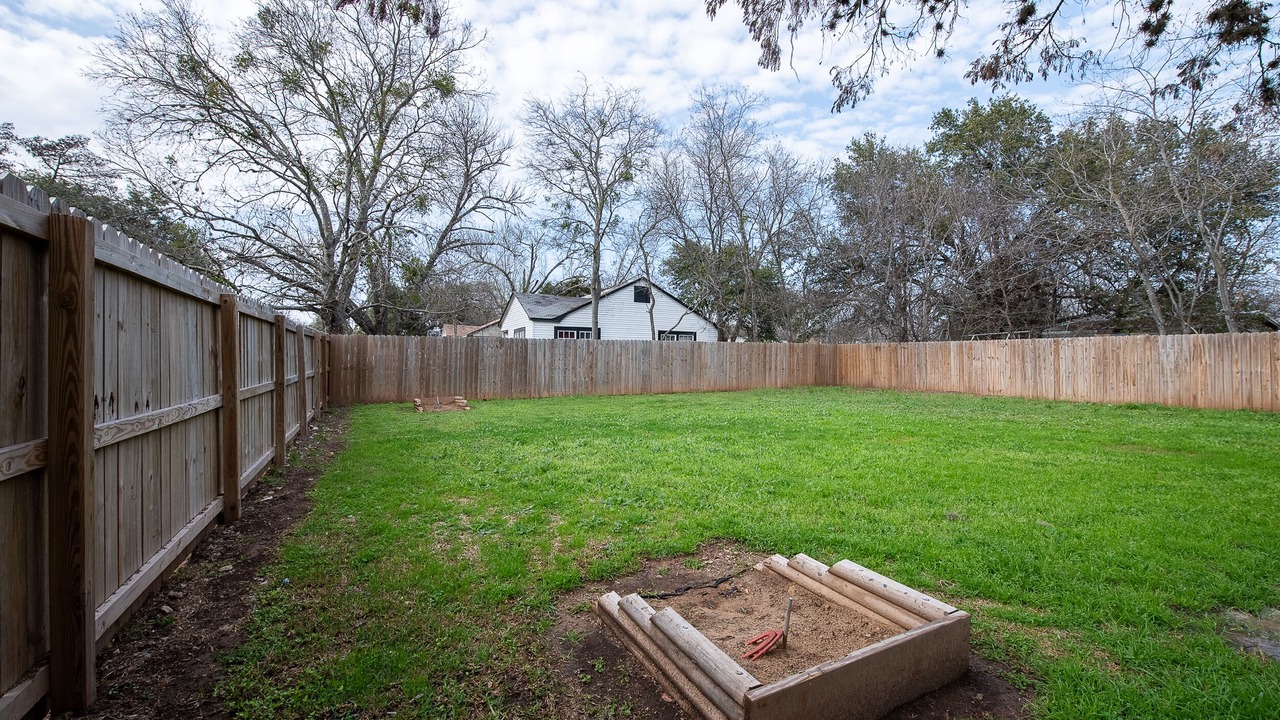 Photo of Outdoor in Bryan