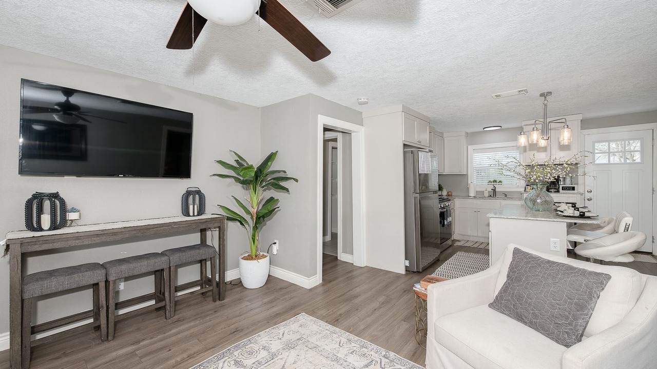 Photo of Livingroom in Bryan
