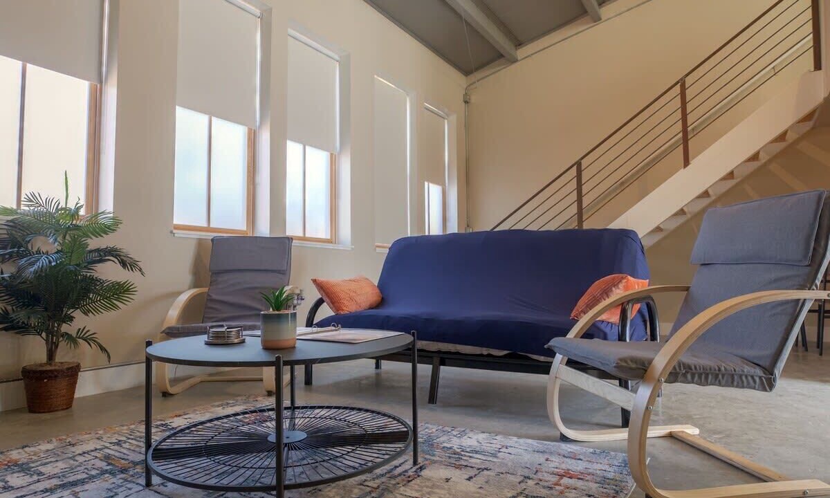 Photo of Livingroom in Near East Side