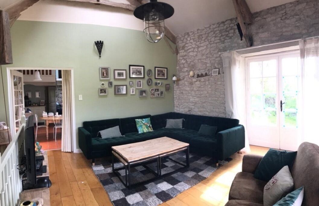 Photo of Livingroom in Belmontet