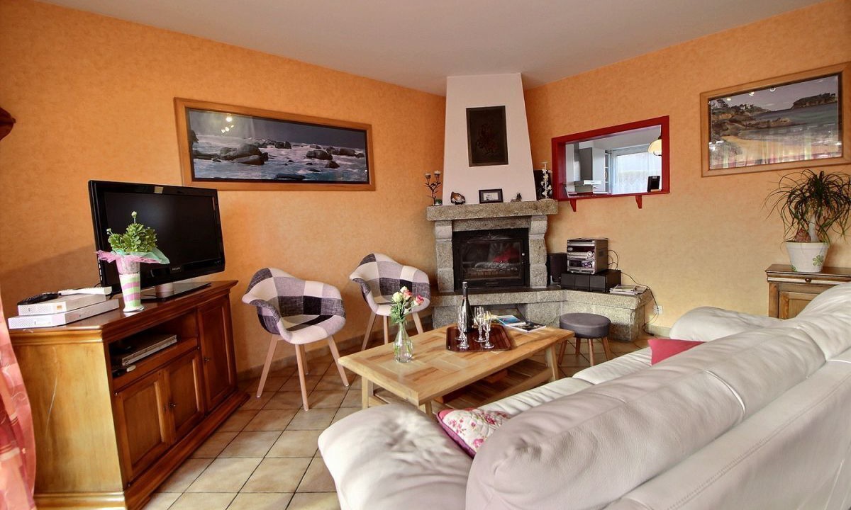 Photo of Livingroom in Saint-Quay-Portrieux