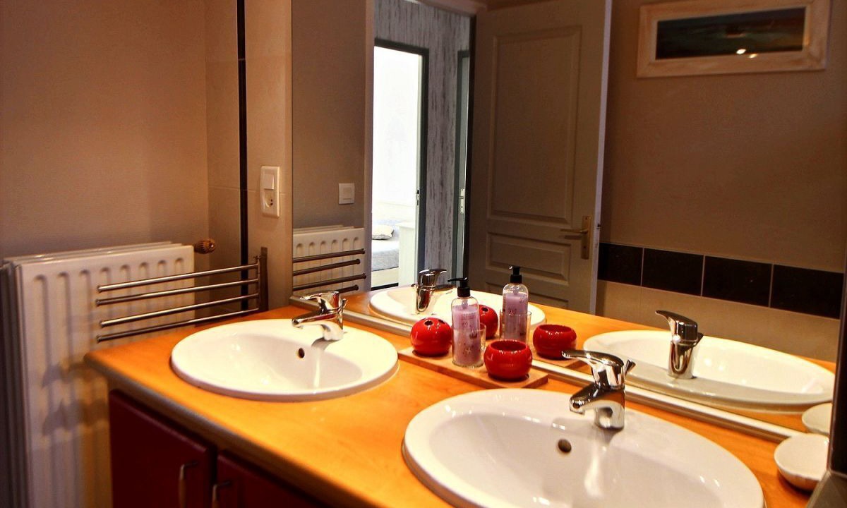 Photo of Bathroom in Saint-Quay-Portrieux