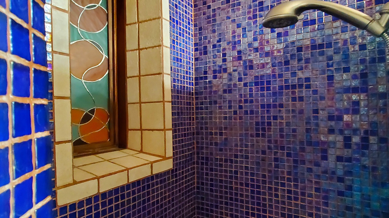 Photo of Bathroom in Canoncito