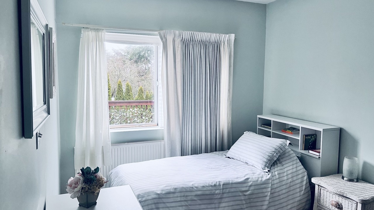 Photo of Bedroom in Shoreline