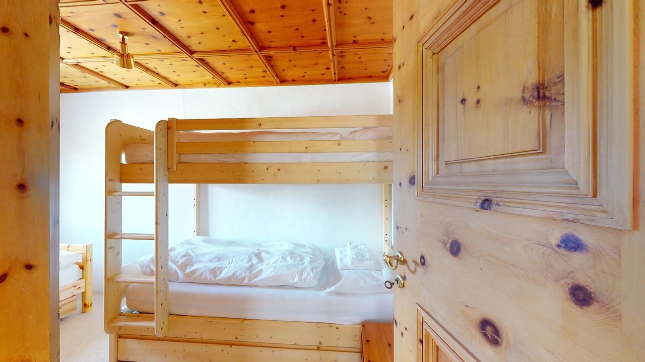 Photo of Bedroom in La Punt-Chamues-ch