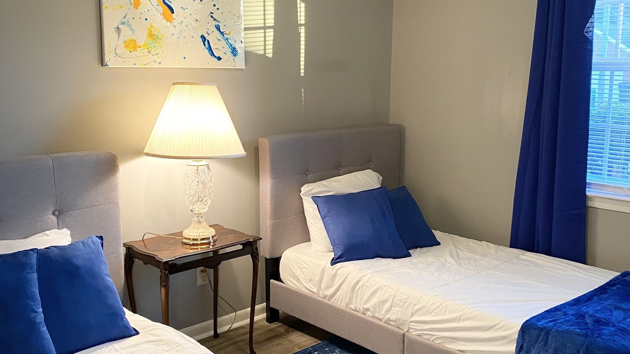 Photo of Bedroom in Midtown