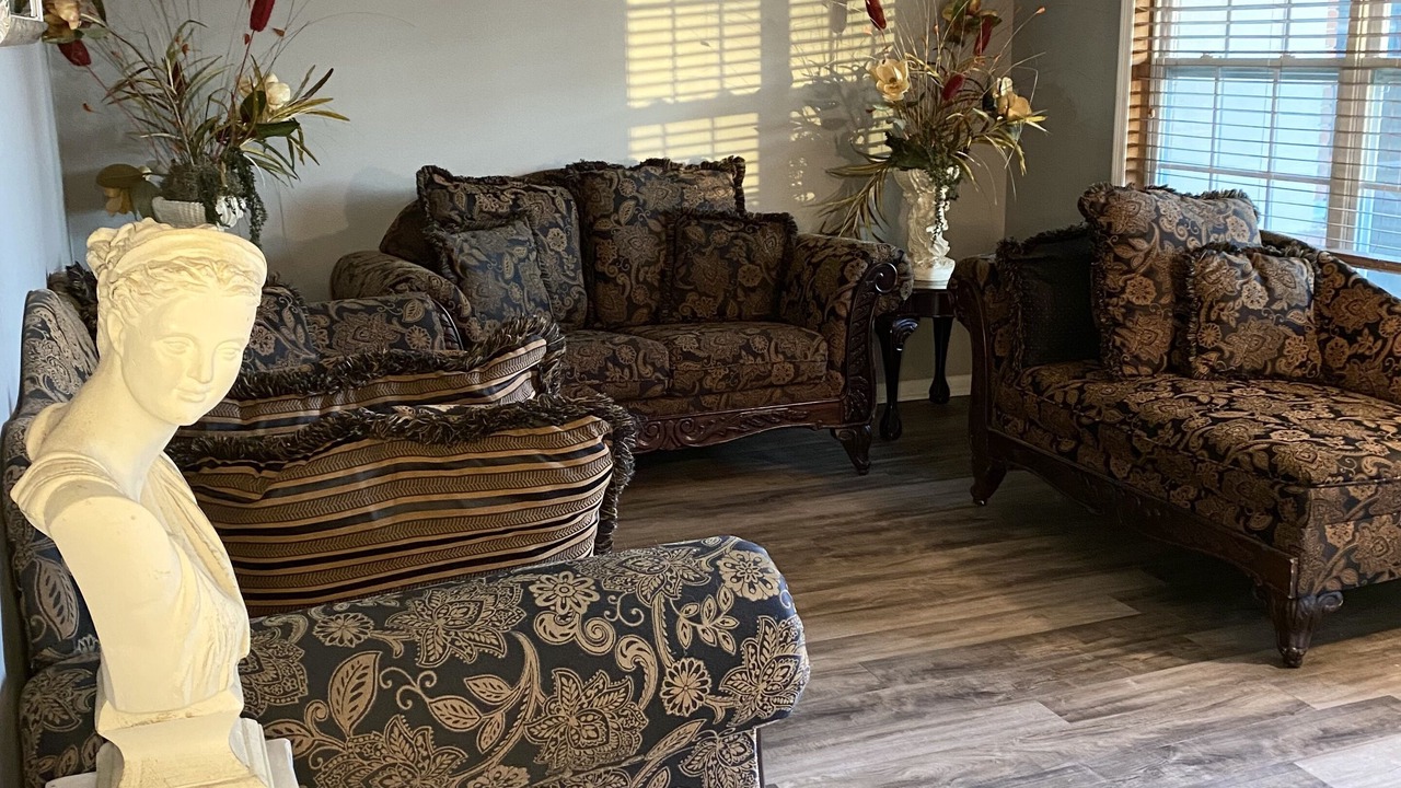 Photo of Livingroom in Midtown