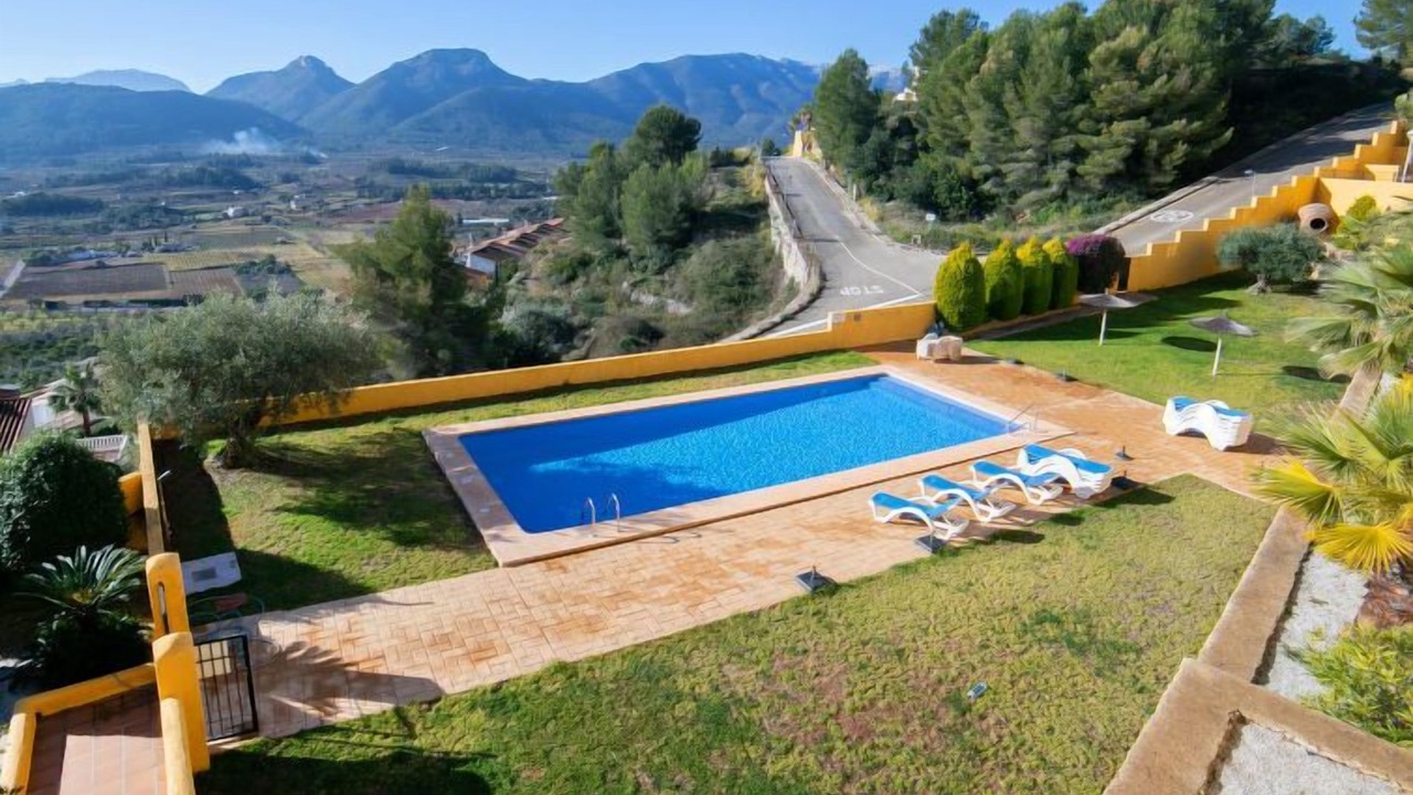 Photo of Outdoor in Jalon