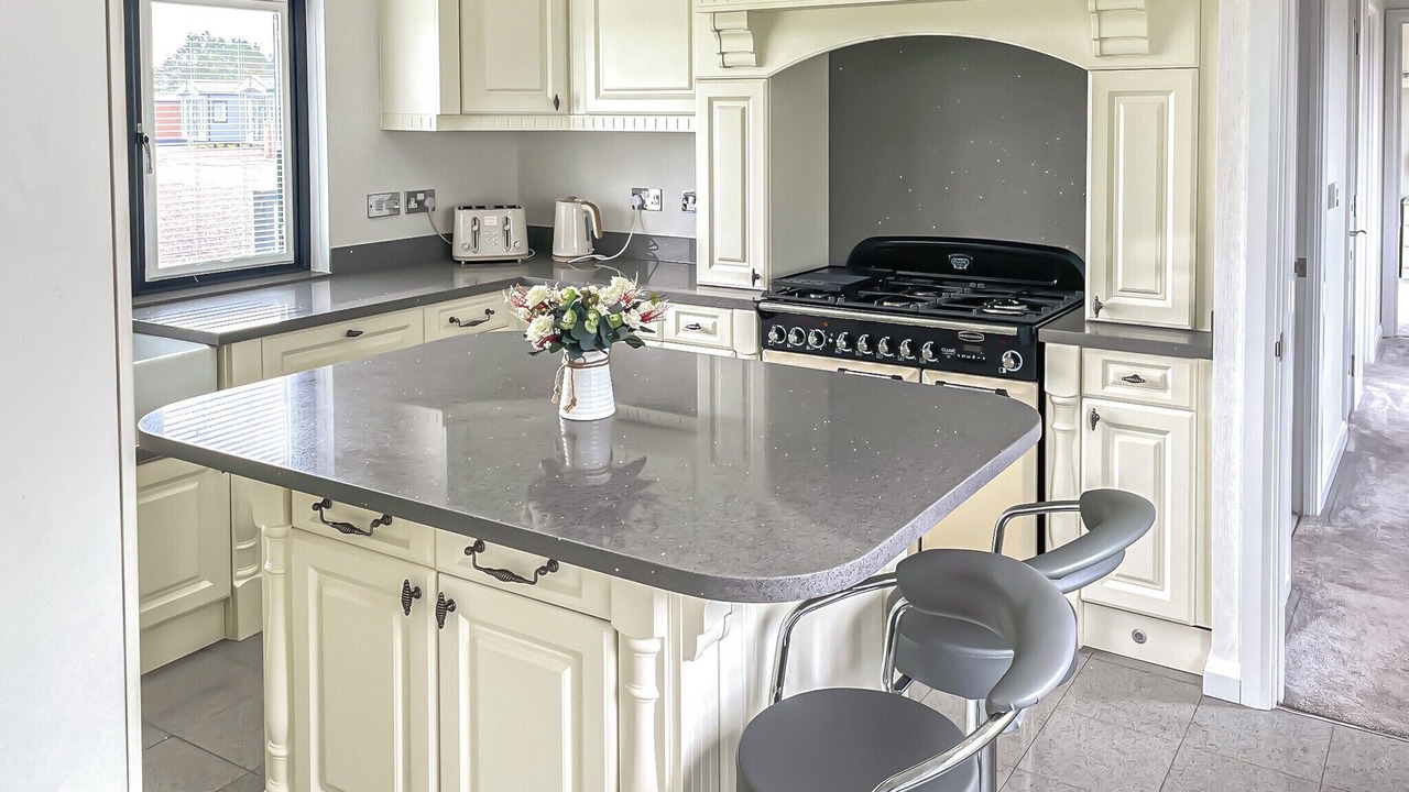 Photo of Others in Laurencekirk