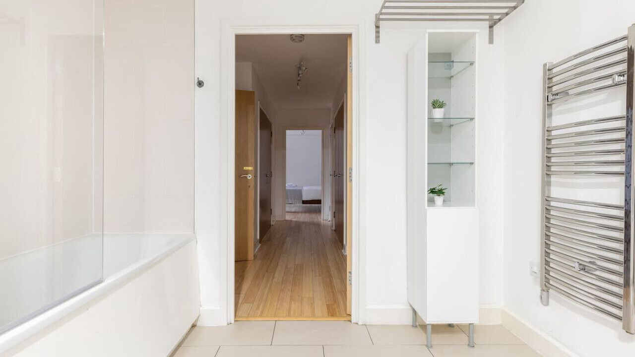 Photo of Others in De Beauvoir