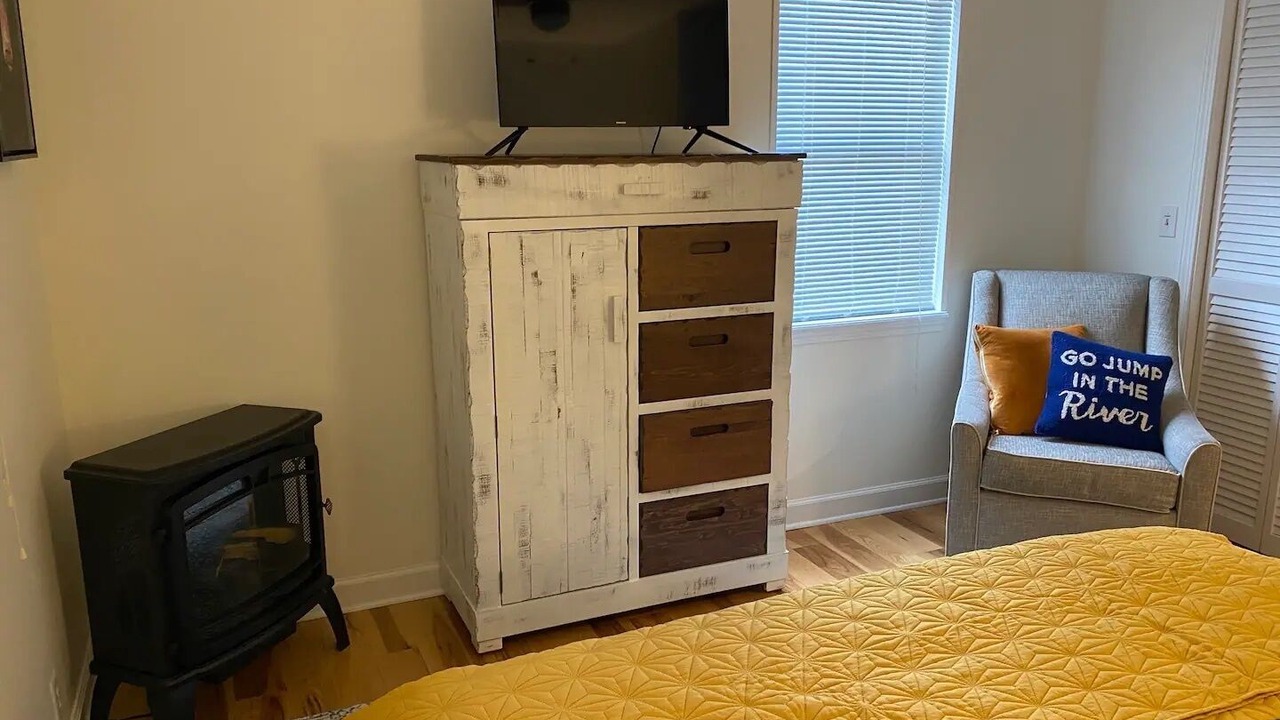 Photo of Bedroom in Sylva