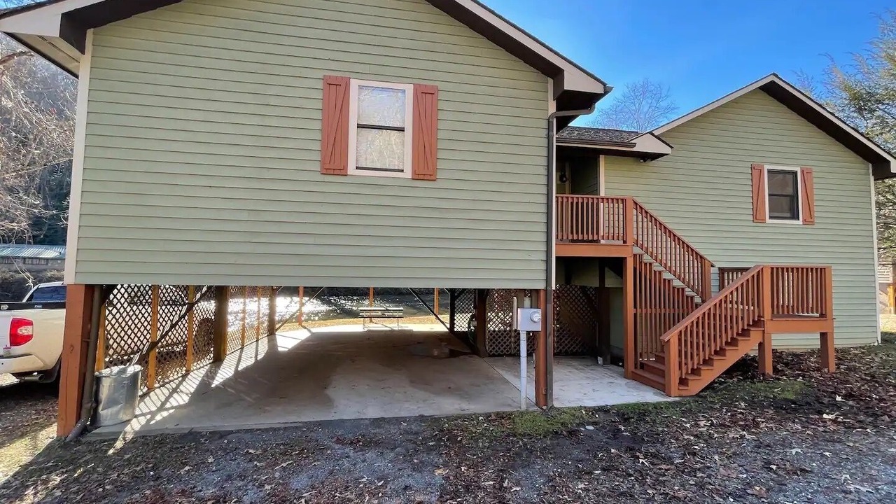 Photo of Outdoor in Sylva