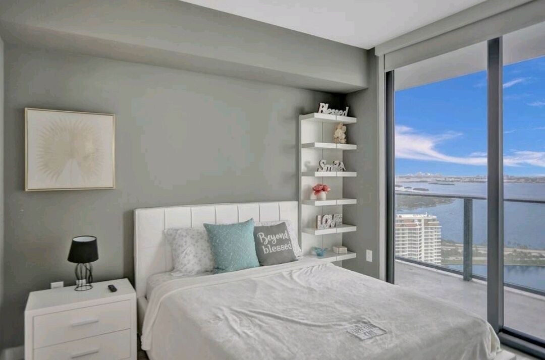 Photo of Bedroom in Midtown