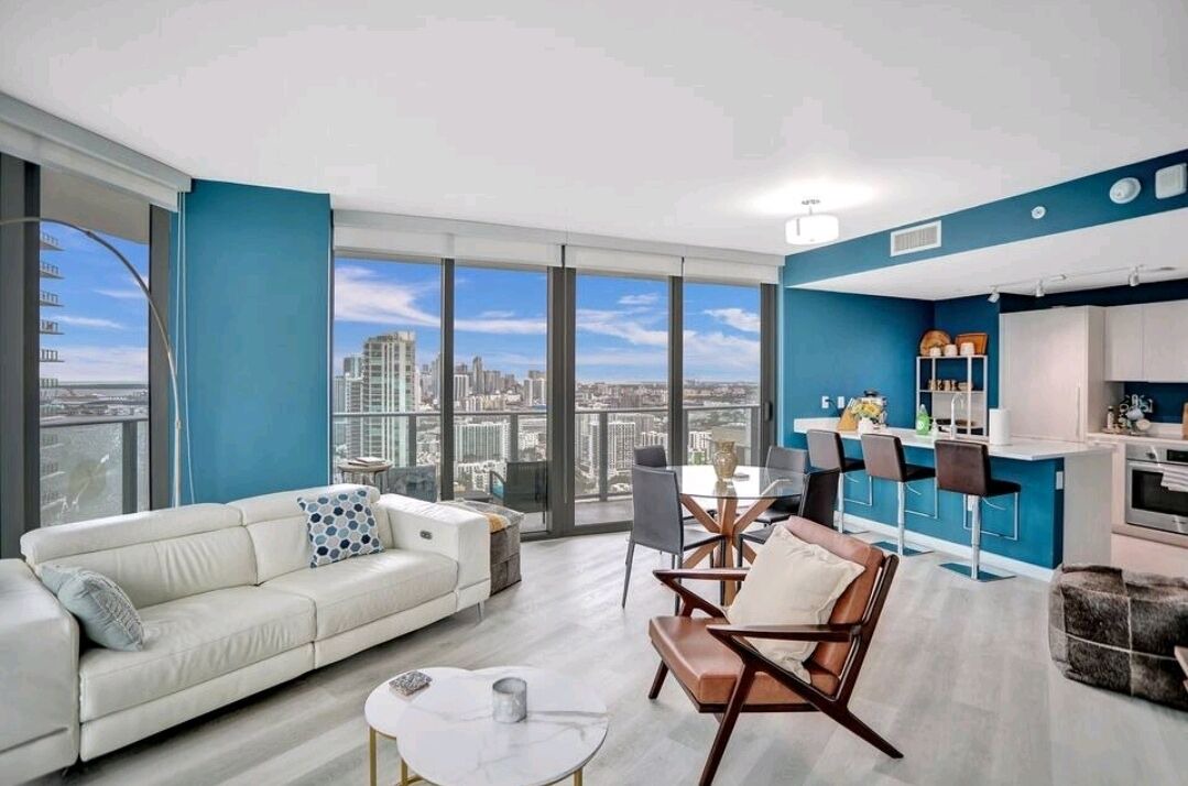 Photo of Livingroom in Midtown