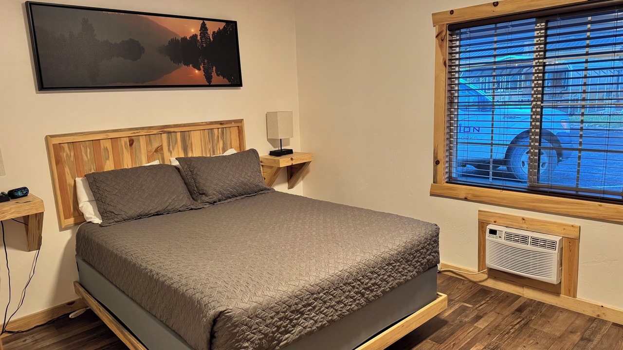 Photo of Bedroom in Cascade