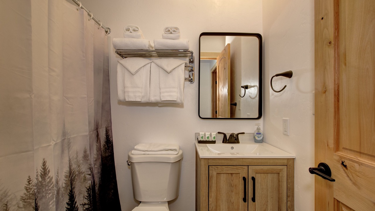 Photo of Bathroom in Cascade