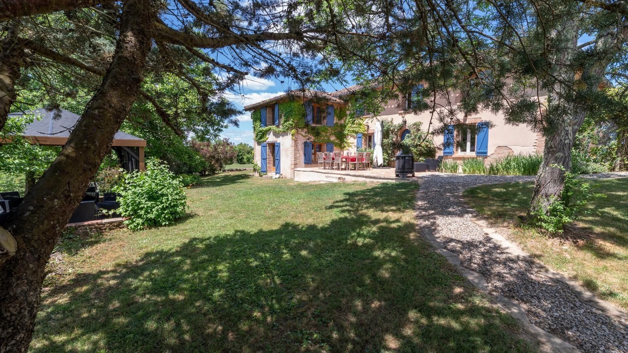 Photo of Outdoor in Lisle-sur-Tarn