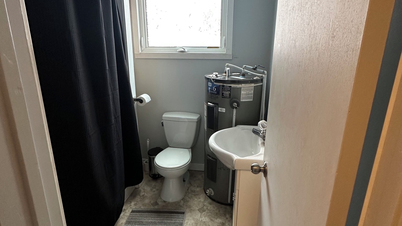 Photo of Bathroom in Gimli