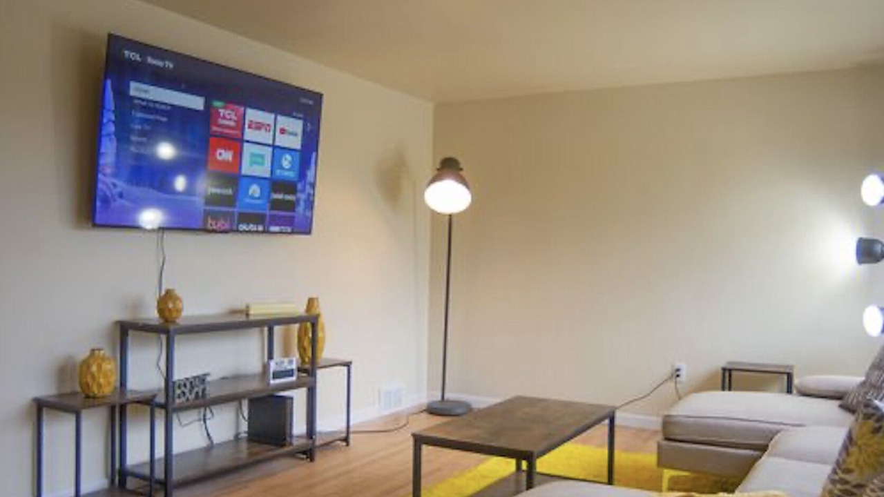 Photo of Livingroom in West Mifflin