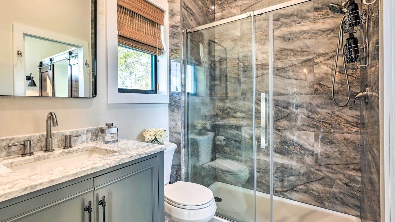 Photo of Bathroom in Willis