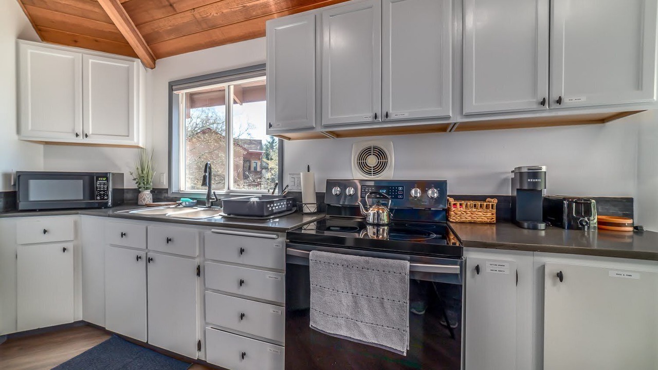 Photo of Kitchen in Southeast Eugene